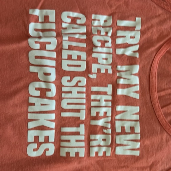 Tank tops - Picture 2 of 5